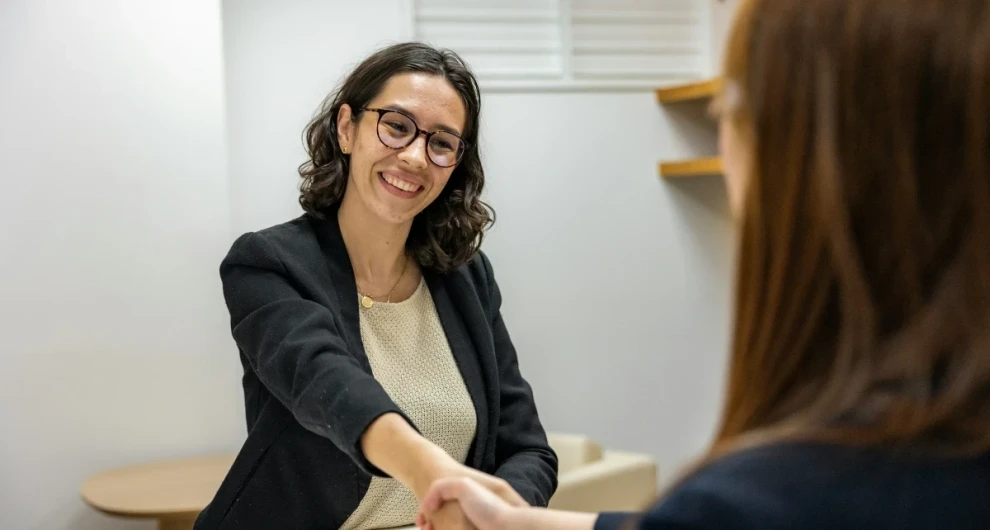 Persoon die solliciteert met skillsprofiel
