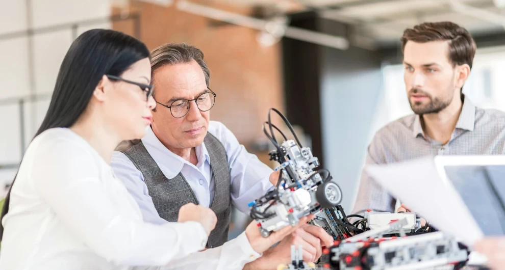 STEM-werkers aan het werk